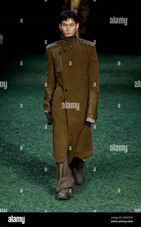 burberry london fashion week 2017|burberry winter 2024 runway green.